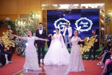 В Баку прошло дефиле свадебных платьев и церемония награждения "Золотые имена" (ФОТО)