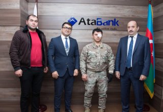 “AtaBank” ASC növbəti dəfə hərbçimizin kredit borcunu bağışladı (FOTO)
