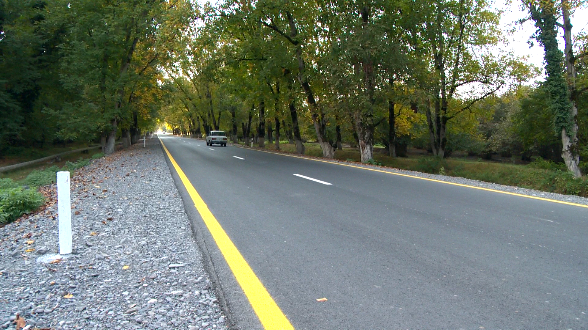 Qax-İlisu marşrutu üzrə 35.5 km uzunluğunda yol yenidən qurulub (FOTO)