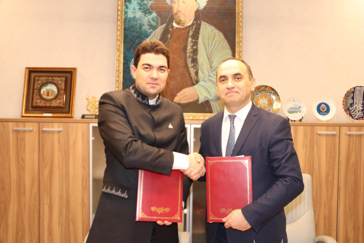 Azərbaycan İlahiyyat İnstitutu ilə Bolqar İslam Akademiyası arasında Əməkdaşlıq Protokolu imzalanıb (FOTO) - Gallery Image