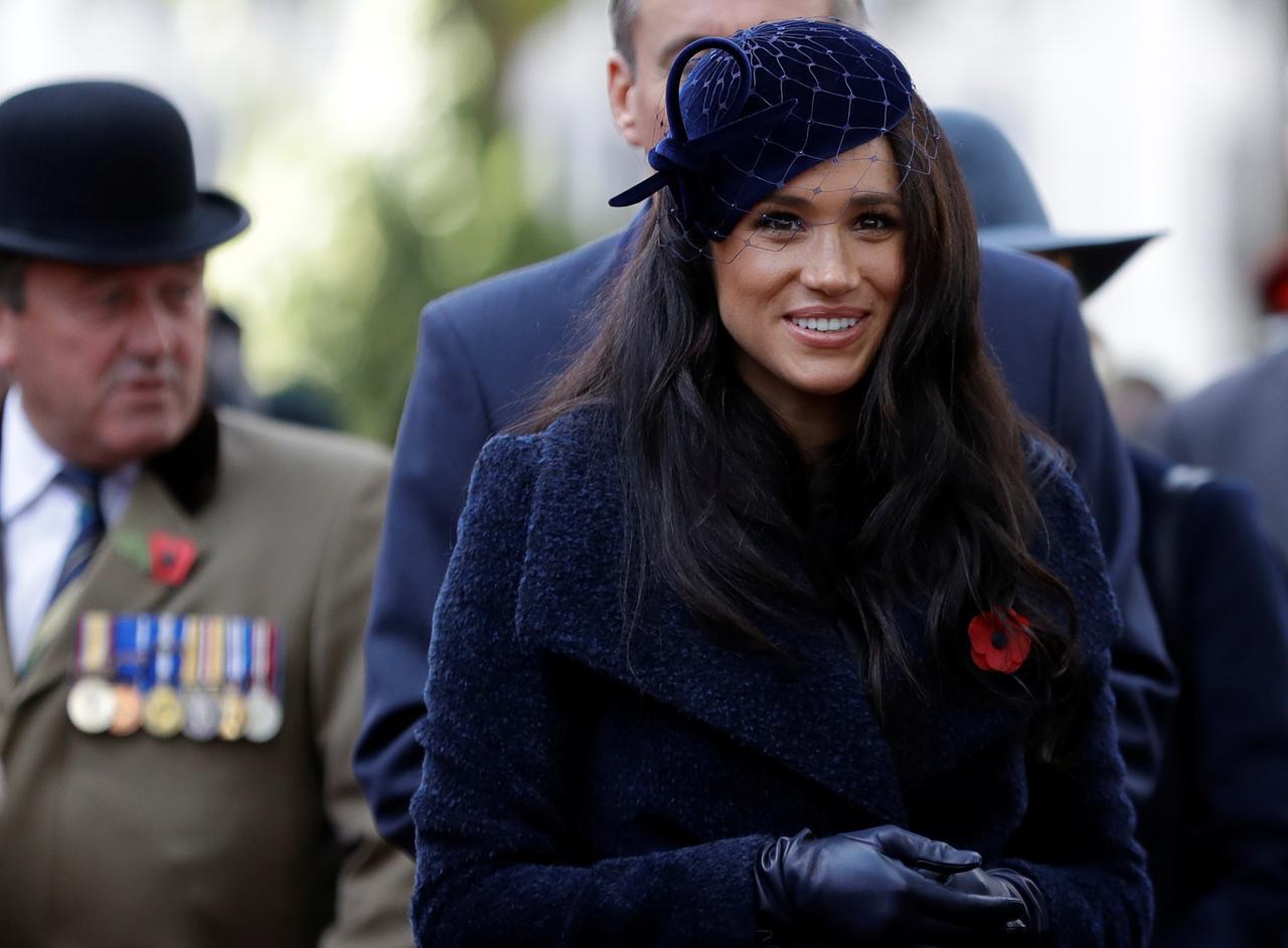 Meghan Markle makes first visit to Westminster Abbey's Field of Remembrance