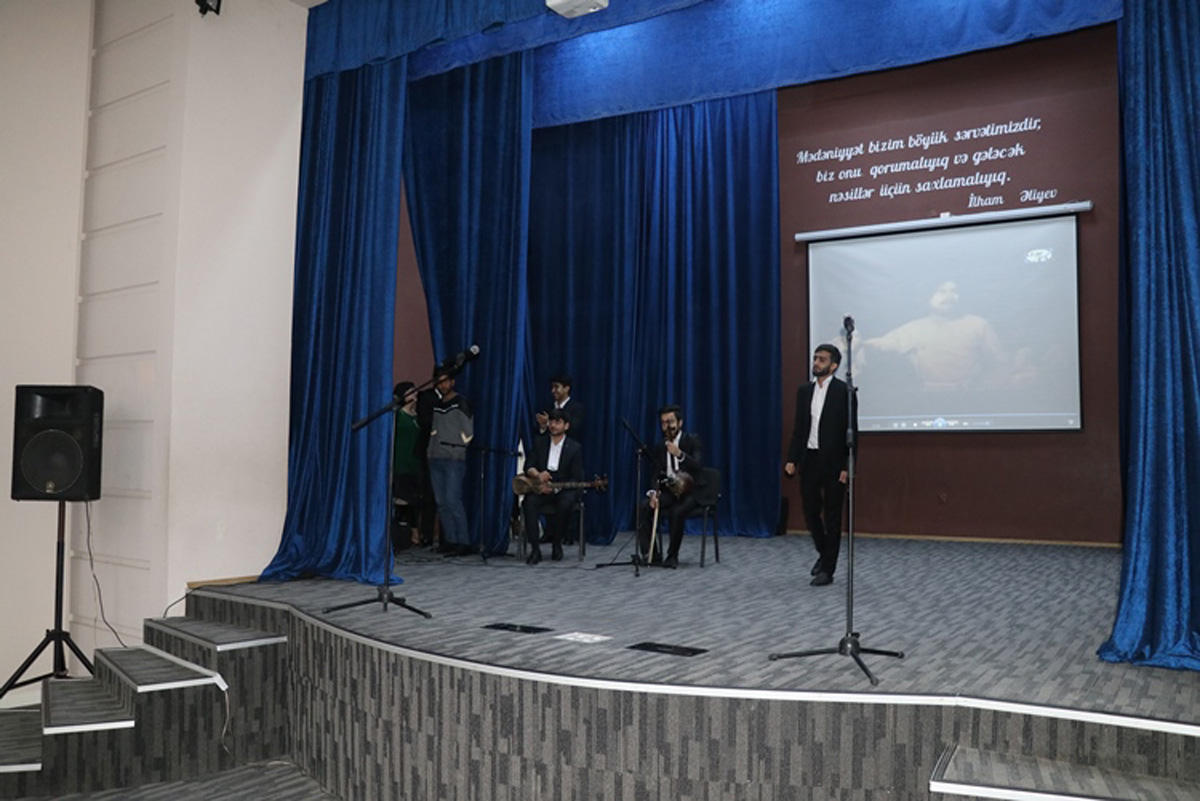 В Баку отметили 140-летие Гусейнгулу Сарабского, исполнившего роль Меджнуна 400 раз (ФОТО)
