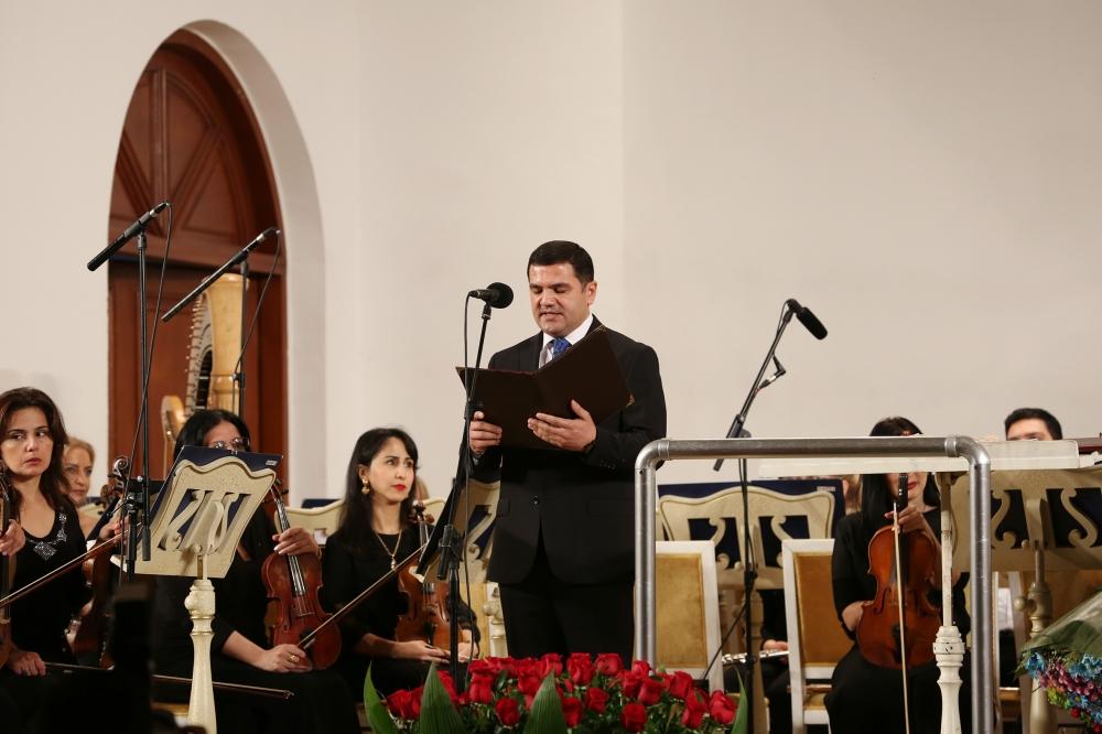 Ялчин Адигезалов  отметил юбилей торжественным вечером (ФОТО)