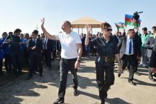 Azerbaijani president, first lady attend tree-planting campaign in Khatai district, Baku (PHOTO)