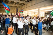 В торговом центре провели музыкальный парад с флагами Азербайджана (ВИДЕО, ФОТО)