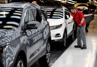 Nissan возобновляет производство автомобилей на заводе в Петербурге