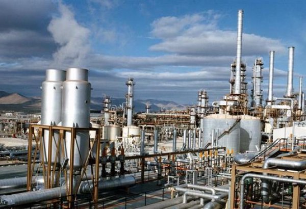 Продажи Хузестанской нефтехимической компании Ирана выросли на 30 %