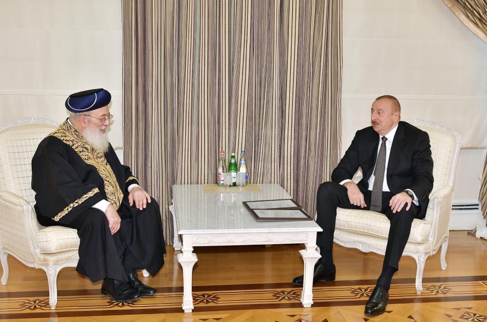 Prezident İlham Əliyev Qüds Sefardi ortodoks baş ravvinini qəbul edib (FOTO) (YENİLƏNİB) - Gallery Image