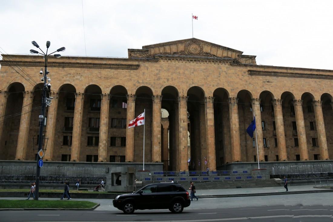 Оппозиция в Грузии планирует пикетировать здание парламента