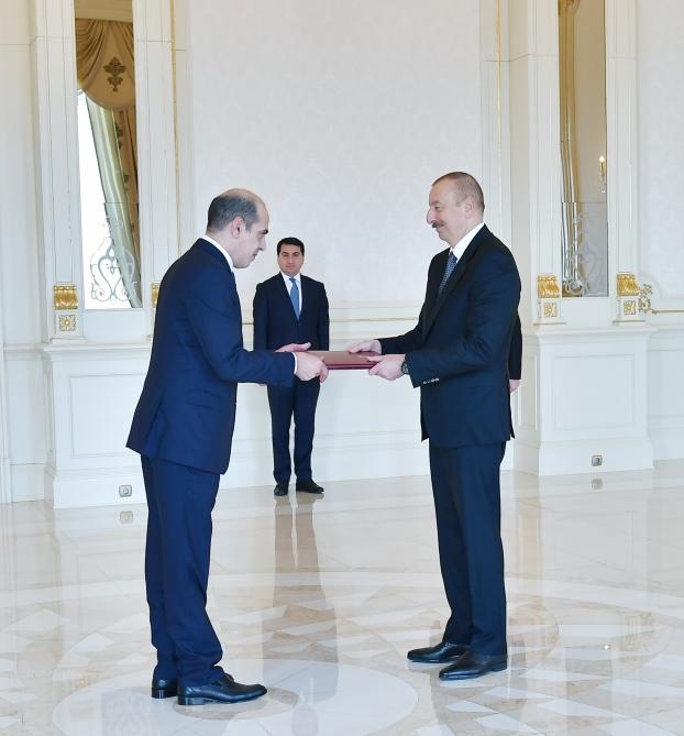 President Aliyev receives credentials of incoming Jordanian ambassador (PHOTO)