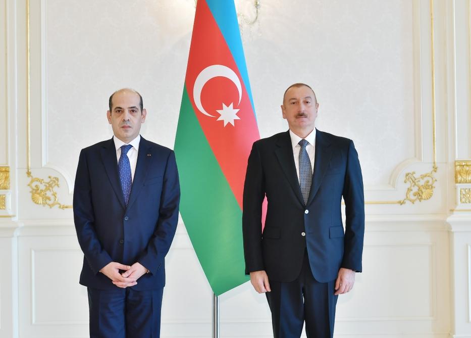 President Aliyev receives credentials of incoming Jordanian ambassador (PHOTO)