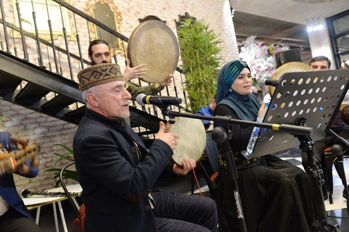 Потрясающе исполнение "Sığmazam"!  Отец и дочь - Алим и Фяргана  Гасымовы (ВИДЕО, ФОТО)