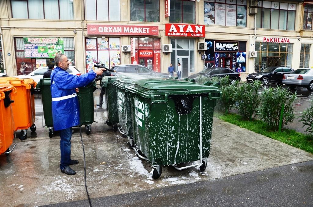 Проект по регулированию бытовых отходов будет реализован еще в 3-х районах Баку (ФОТО)