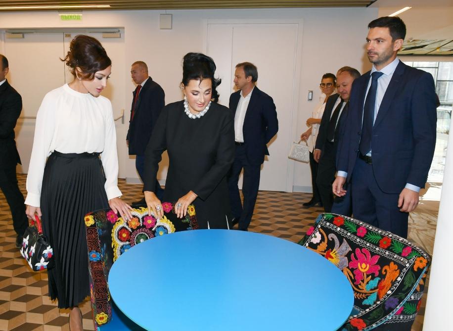 Birinci vitse-prezident Mehriban Əliyeva “Lujniki” Olimpiya Kompleksində Gimnastika Mərkəzi ilə tanış olub (FOTO) - Gallery Image
