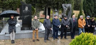 В Баку почтили память видного кинорежиссера Расима Оджагова (ФОТО)