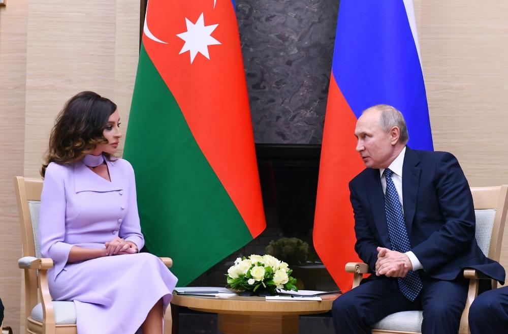В Москве состоялась встреча Первого вице-президента Азербайджана Мехрибан Алиевой с Президентом России Владимиром Путиным (ФОТО)