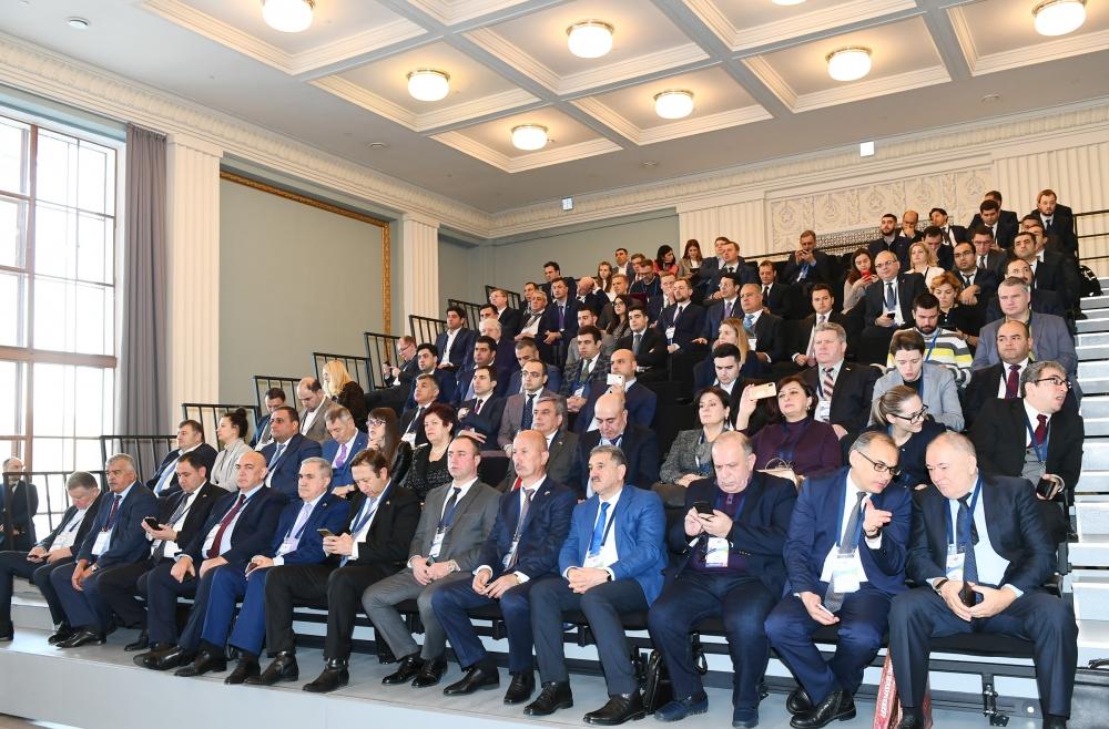 Birinci vitse-prezident Mehriban Əliyeva Moskvada X Azərbaycan-Rusiya Regionlararası Forumunda iştirak edib (FOTO) (YENİLƏNİB)