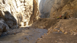 Yeni Quba-Xınalıq yolunun bir hissəsində yenidənqurma işləri tamamlanır (FOTO)
