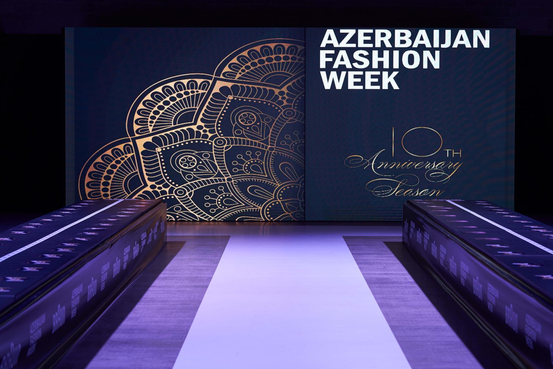 Что же на самом деле происходило за черными шторками Азербайджанской Недели моды (ВИДЕО)