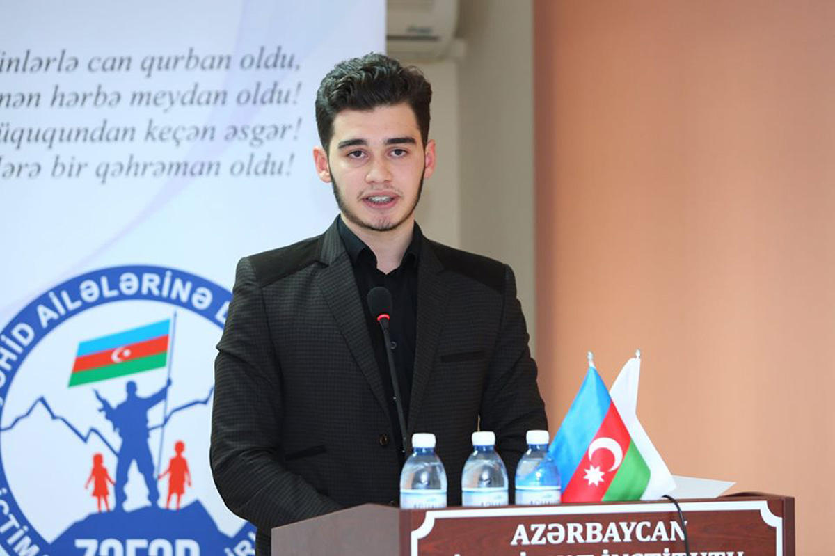 Azərbaycan İlahiyyat İnstitutunda “Vətən məndən başlanır” adlı sosial layihənin təqdimatı keçirilib (FOTO) - Gallery Image