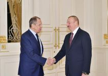 President Ilham Aliyev receives Russian foreign minister Lavrov (PHOTO)