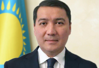 Посол Казахстана в Азербайджане почтил память жертв трагедии 20 Января