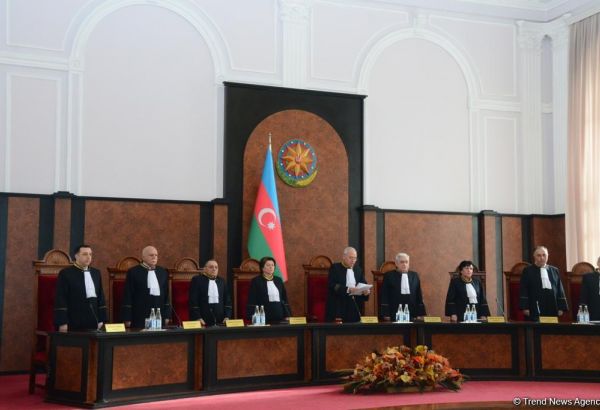 Пленум Конституционного суда Азербайджана принял решение о соответствии роспуска парламента Конституции (ФОТО)