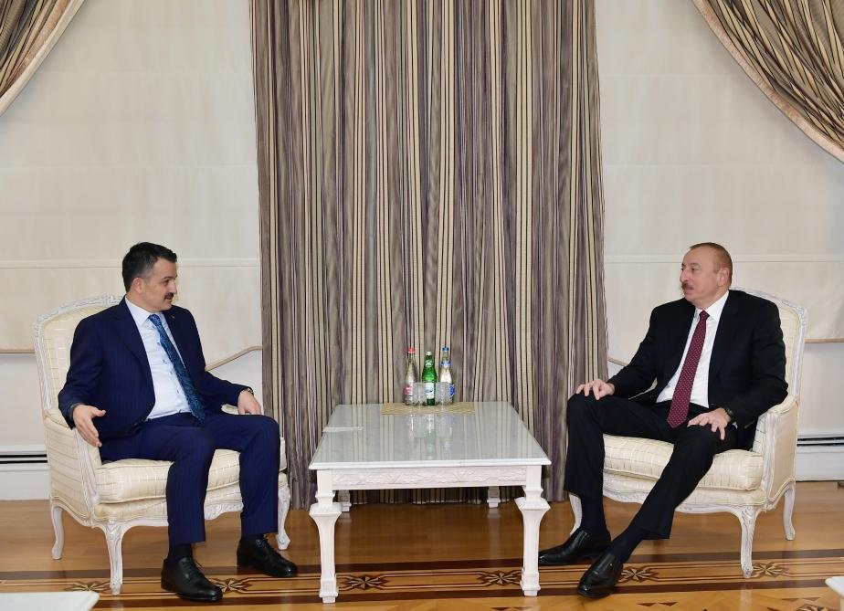 Президент Ильхам Алиев принял министра сельского и лесного хозяйства Турции (ФОТО) (версия 2)
