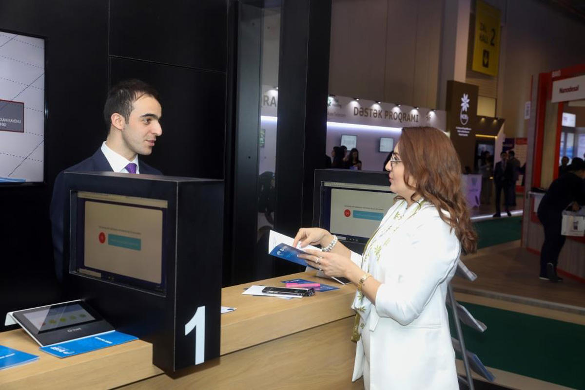 Минтруда Азербайджана расширило спектр электронных услуг (ФОТО)