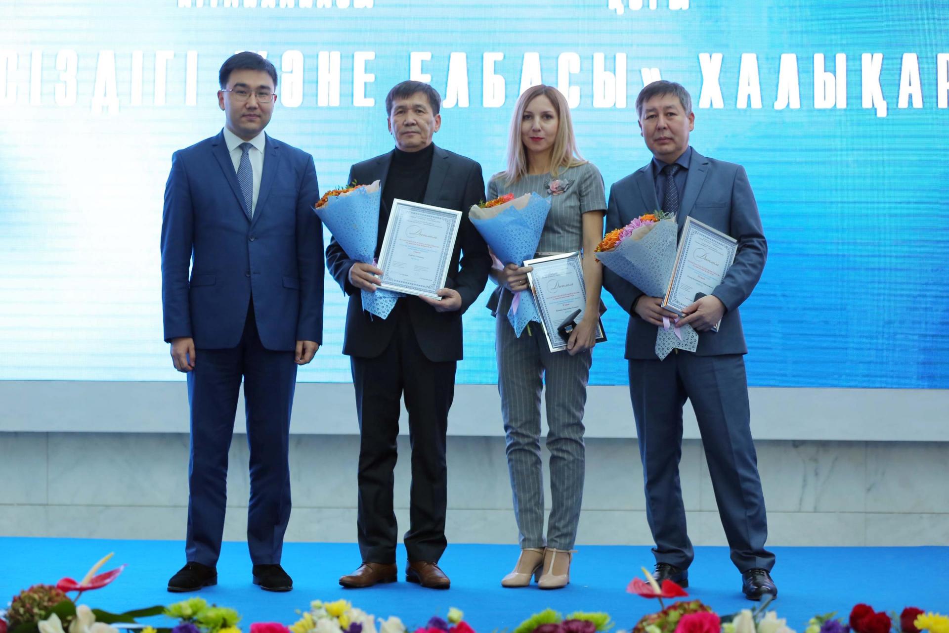 Азербайджанский журналист признан лучшим в Казахстане (ФОТО)