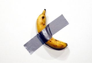 Проданный за $120 тыс. объект искусства в виде банана был съеден художником