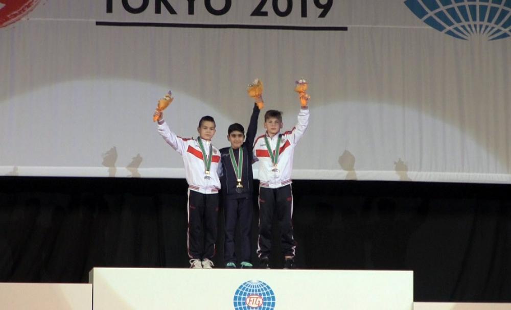 Tokioda növbəti yeniyetmə gimnastımız qızıl medal qazanıb (FOTO)
