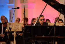 Фонд Nargis и посольство Венгрии провели очередной благотворительный концерт (ФОТО)