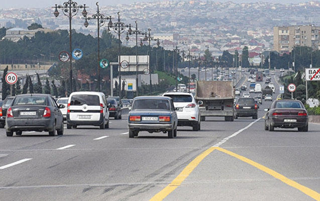 В связи с карантином в Азербайджане за прошедшие сутки ограничено движение 1199 автомобилей
