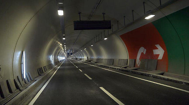 Строительство автомобильного тоннеля на северо-западе Турции завершено более чем на 50 процентов