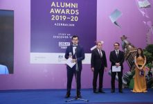 Heydər Əliyev Fondunun vitse-prezidenti Leyla Əliyeva “Study UK Alumni Awards 2019”un qaliblərinin elan olunması mərasimində iştirak edib (FOTO)