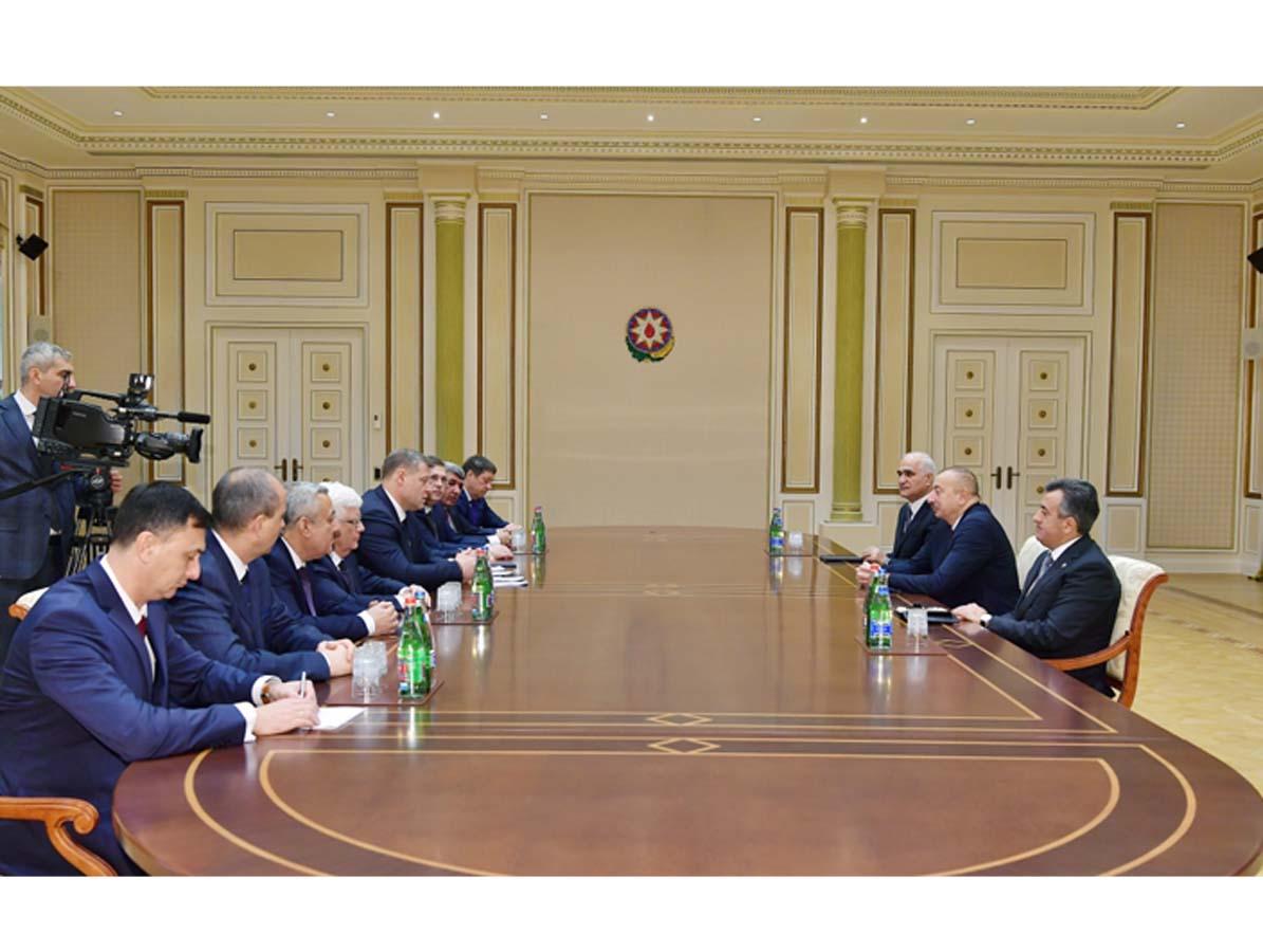 Azerbaijani president receives delegation led by governor of Russia's Astrakhan region (PHOTO)