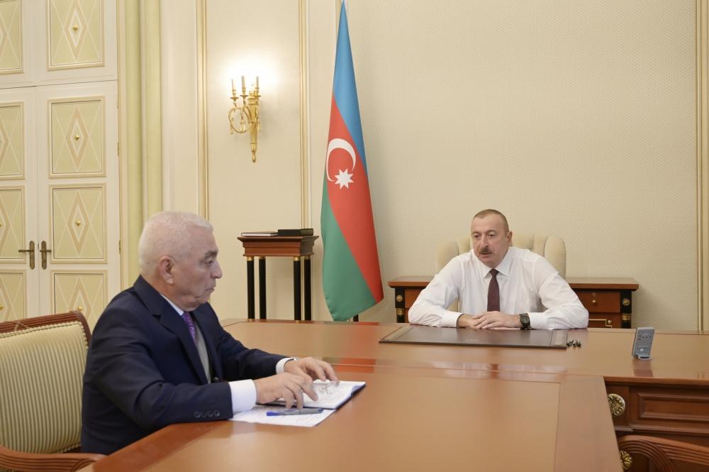 President Ilham Aliyev receives head of Azerbaijan’s AzerEnergy OJSC (PHOTO)