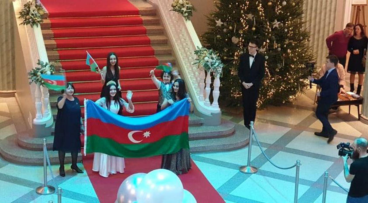 Золотые азербайджанцы в Латвии - путешествие в мир сказки (ВИДЕО, ФОТО)