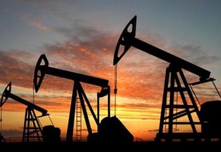 Kazakhstan's oil output declines
