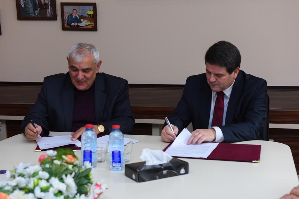 ADU və Hollandiya Biznes Akademiyası arasında əməkdaşlıq protokolu imzalanıb (FOTO)