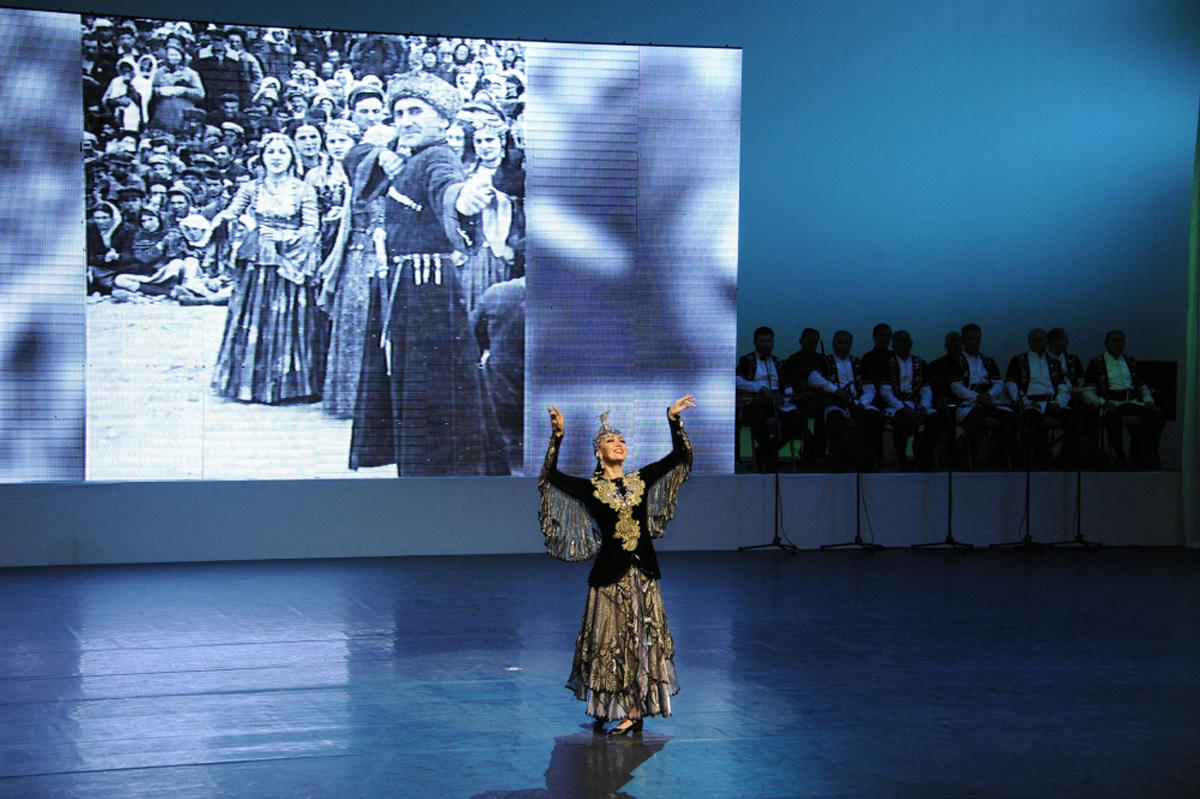 В Баку торжественно отметили 100-летие Королевы азербайджанского танца (ФОТО)