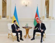 President Ilham Aliyev, President Volodymyr Zelensky hold one-on-one meeting (PHOTO)