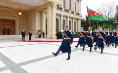 Состоялась церемония официальной встречи Президента Украины Владимира Зеленского в Баку  (ФОТО)