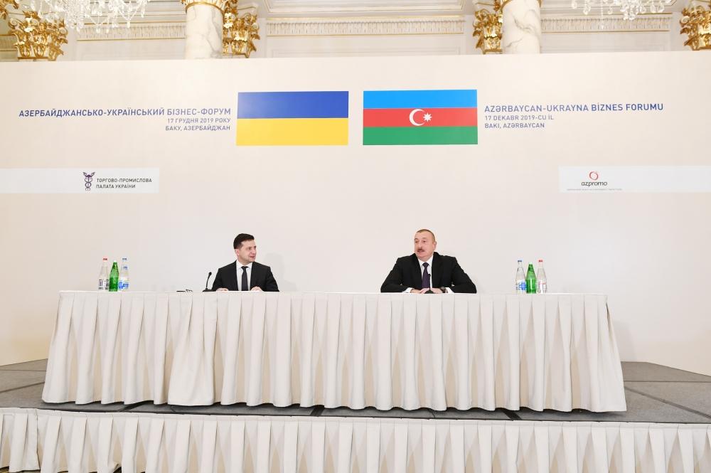 Azerbaijani, Ukrainian presidents attend business forum in Baku (PHOTO)