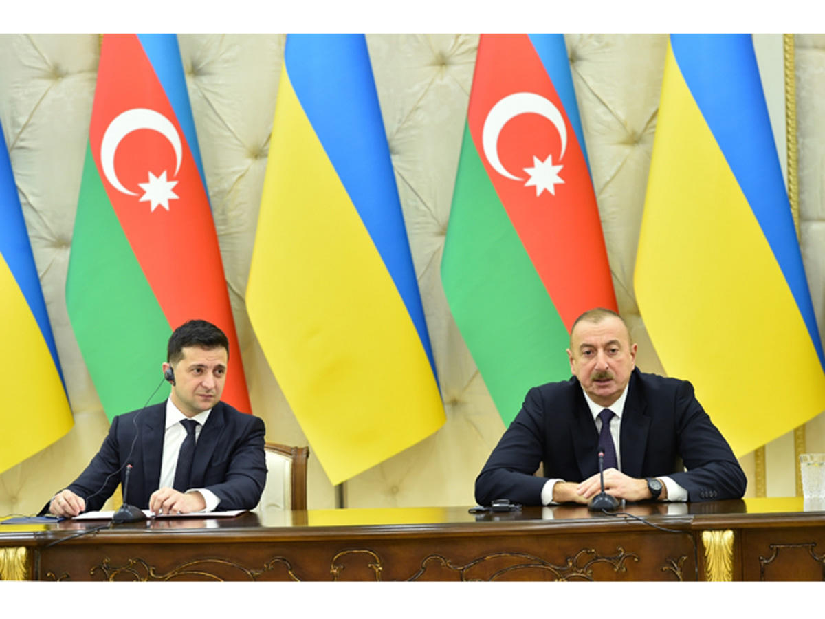 Президенты Азербайджана и Украины выступили с заявлениями для прессы (ФОТО) (версия 3)