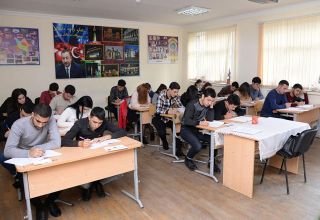 В Азербайджане учебу в магистратуре студентов, потерявших родителей, оплатит государство