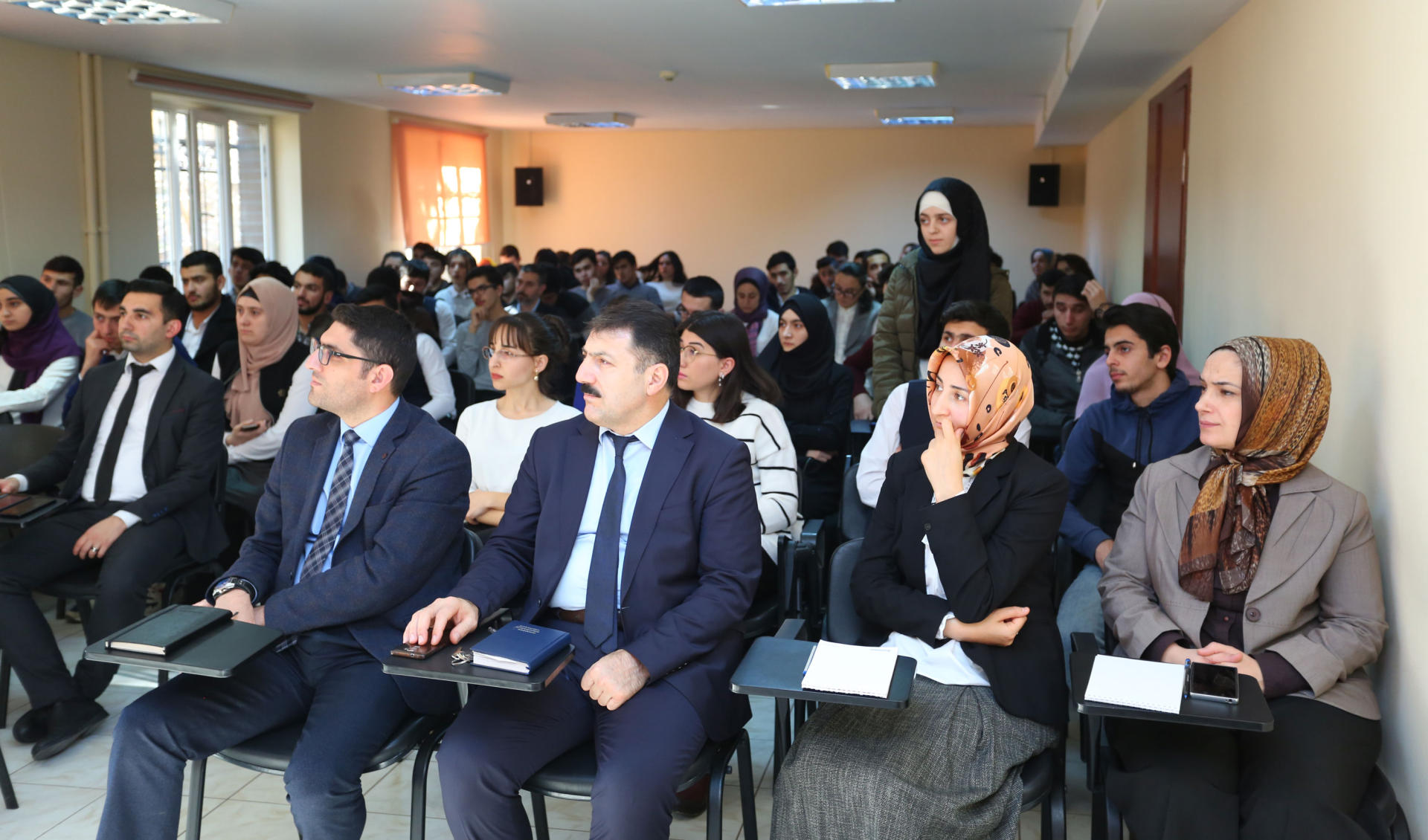 Professor Musa Qasımlının təqdimatında “Həmrəyliyimiz: milli-dini birliyimiz” mövzusunda seminar keçirilib (FOTO)