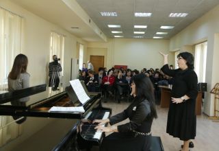 Народная артистка СССР провела мастер-класс для азербайджанской молодежи (ФОТО)