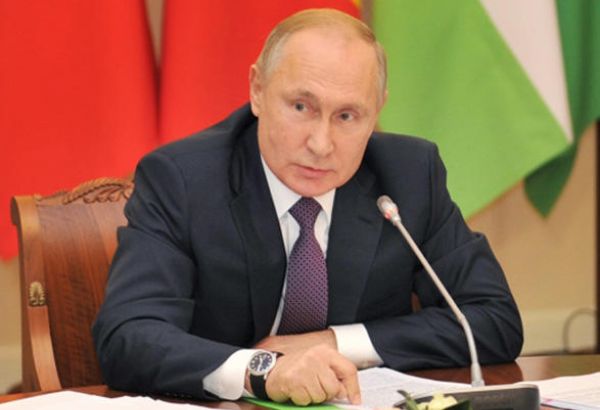 Путин заявил, что Россия, Турция и Иран помогают налаживать политический диалог в Сирии